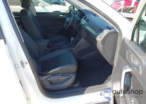 2020 Volkswagen Tiguan 2.0T Se/2.0T Se R-Line Black/2.0T Sel z USA, uszkodzony, nr VIN 3VV3B7AX1LM083467